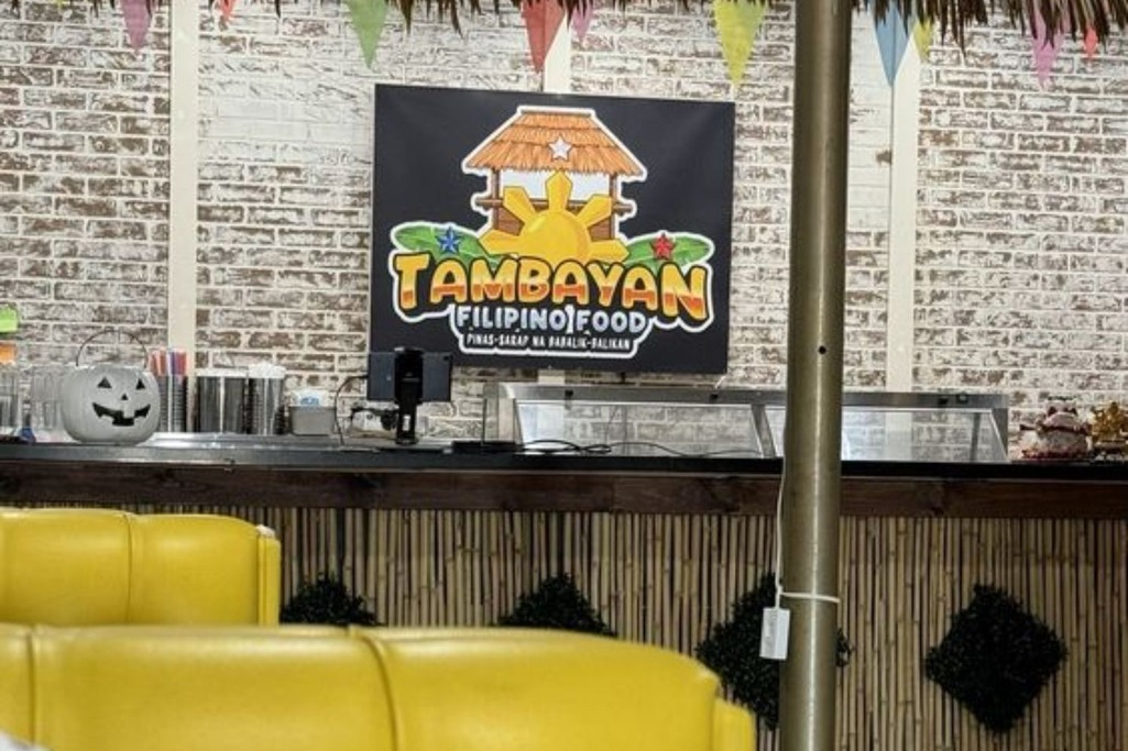 Manong Tomas Pinoy Kitchen with upscale decor and a warm ambiance